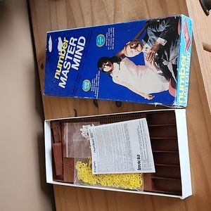 Vintage 1976 Mastermind  Number Invicta Plastic